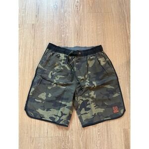 Dixxon Flannel Co Mens The Chad Shorts Camo NEW‎ Small Athletic Quick Dry